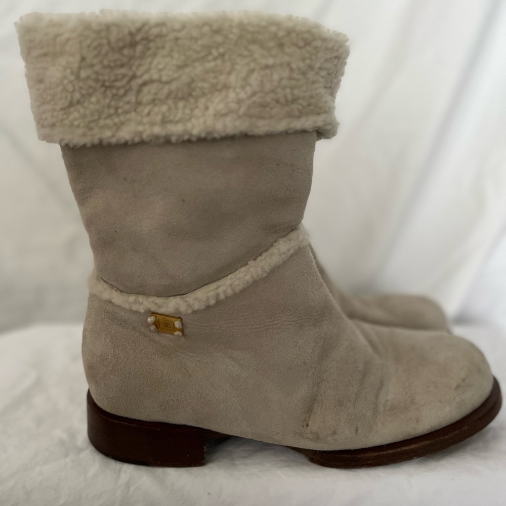 CHANEL - Shearling Boot w/ Wood Sole - size 39